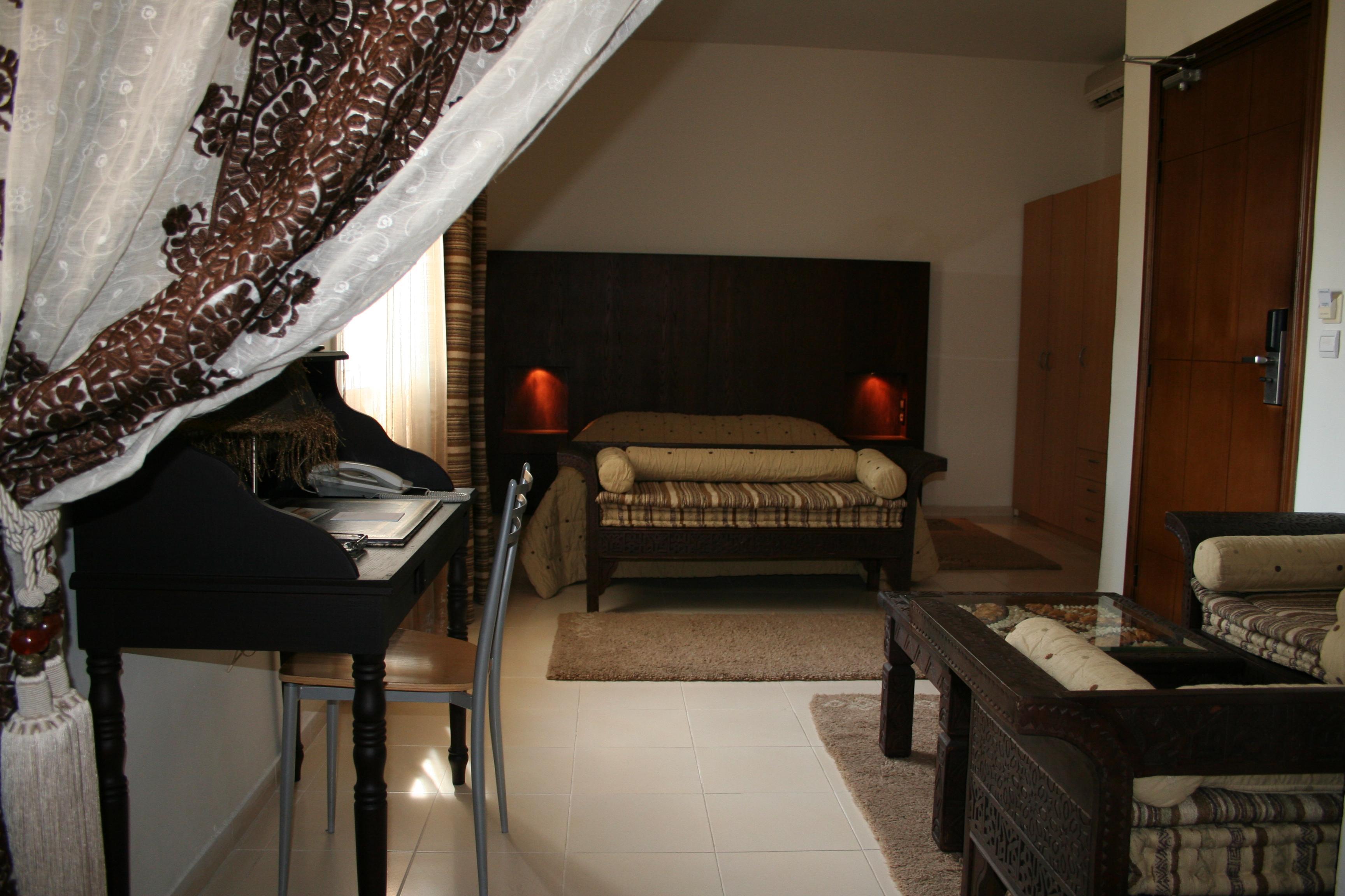 & 4* Casablanca