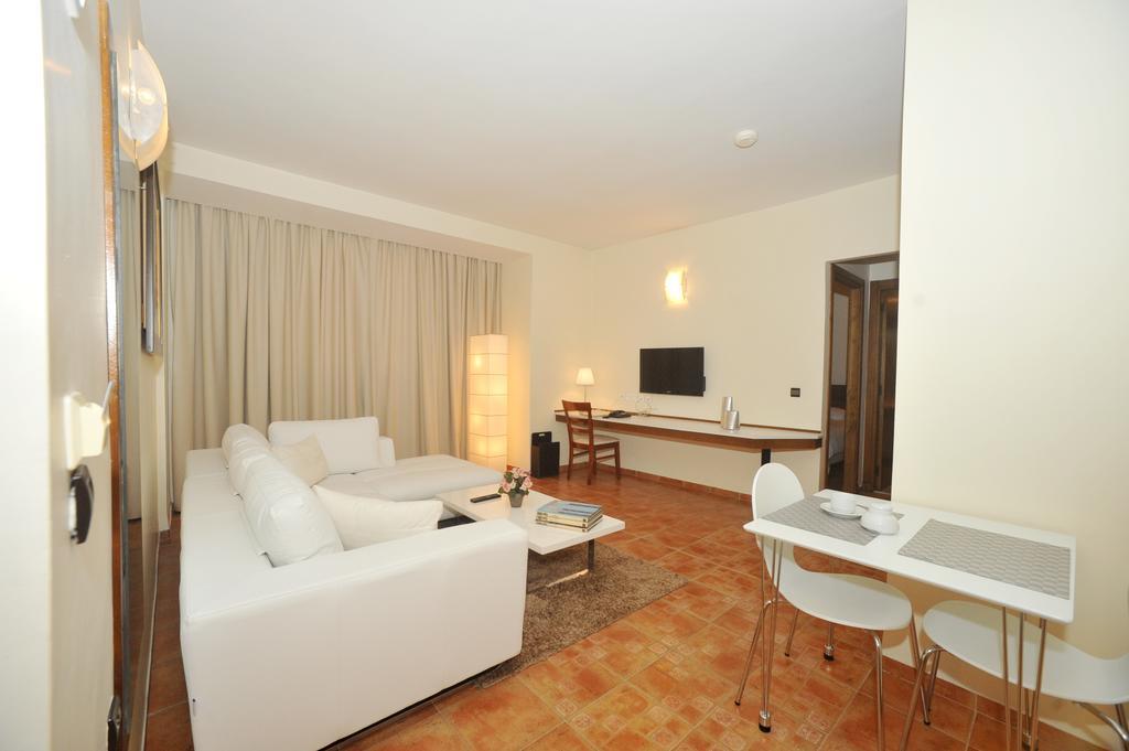 & Hotel 4*
