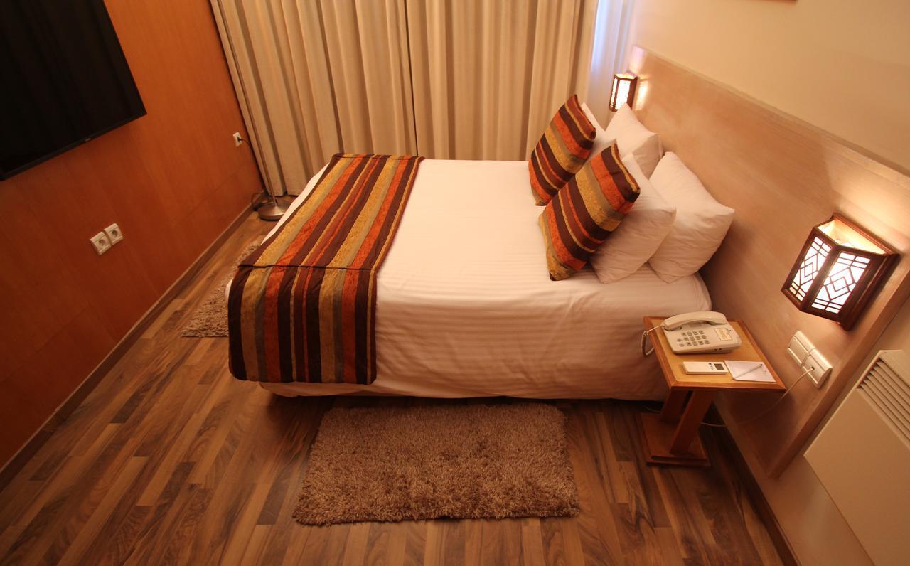 Hotel & Casablanca
